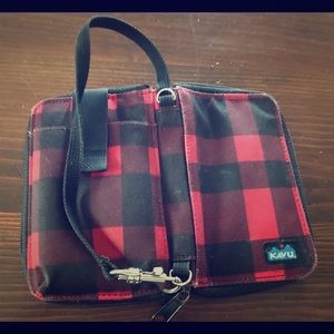 Kavu wristlet/ wallet
